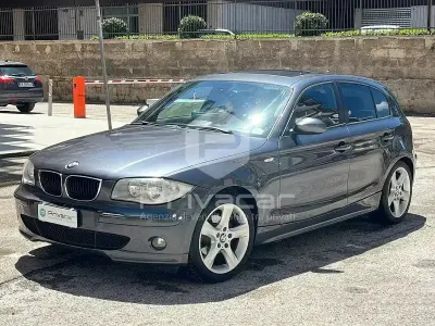Usata BMW 118 122 CV (89 kW) 2007 Grigio Utilitaria