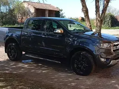 Usata Ford Ranger 213 CV (156 kW) 2021 Grigio Pick-up