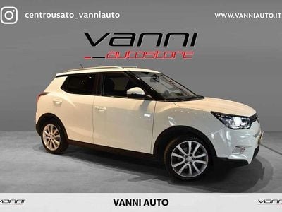 Usata Ssangyong (KGM) Tivoli 114 CV (83 kW) 2017 Bianco SUV