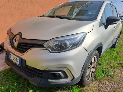 Occasion Renault Captur 90 PK (66 kW) 2019 Beige SUV