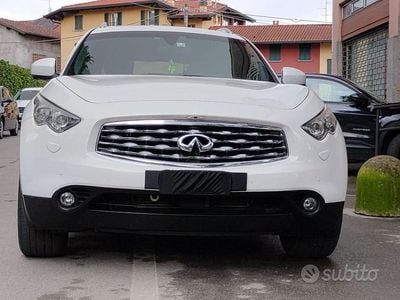 Usata Infiniti Fx30 238 CV (175 kW) 2012 Bianco SUV