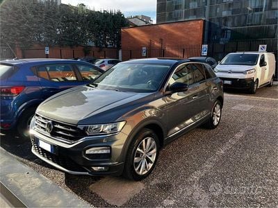 Usata VW T-Roc Style 150 CV (110 kW) 2019 Grigio SUV
