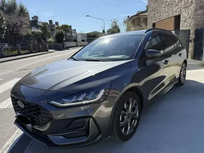 Begagnad Ford Focus ST-Line 125 HK (91 kW) 2023 Kombi