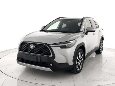 Usata Toyota Corolla Cross Trend 98 CV (72 kW) 2025 Grigio SUV