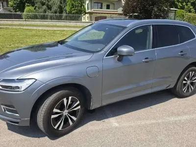 Usata Volvo XC60 Business Edition 303 CV (222 kW) 2020 Grigio SUV