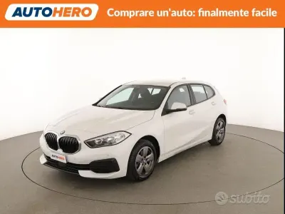 Begagnad BMW 118 Advantage 150 HK (110 kW) 2021 Vit Halvkombi