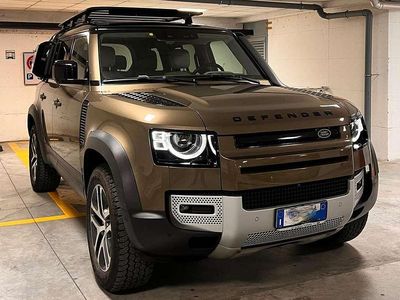 Usata Land Rover Defender HSE 241 CV (177 kW) 2020 Verde SUV
