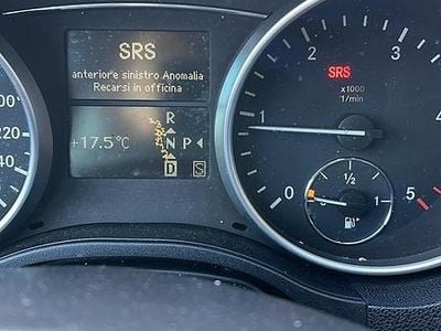 Usata Mercedes ML320 224 CV (164 kW) 2006 Nero SUV