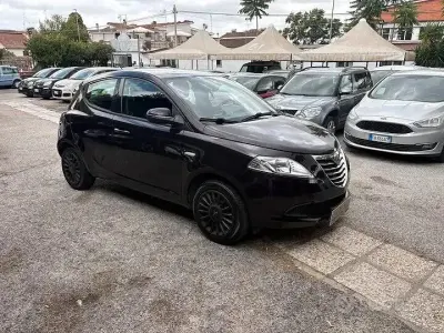 Usata Lancia Ypsilon Platinum 69 CV (50 kW) 2013 Lilla Utilitaria