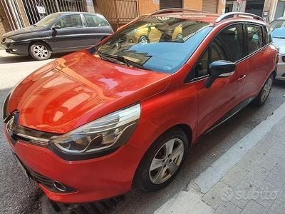 Usata Renault Clio GrandTour 90 CV (66 kW) 2015 Rosso Station wagon