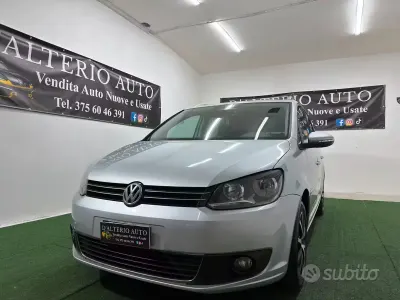 Usata VW Touran Comfortline 105 CV (77 kW) 2012 Grigio Monovolume
