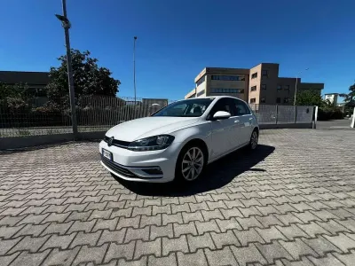 Usata VW Golf VII Highline 116 CV (85 kW) 2018 Bianco Berlina