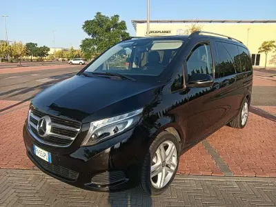 Usata Mercedes V220 163 CV (119 kW) 2018 Nero Monovolume