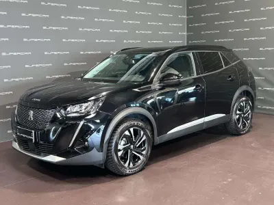 Usata Peugeot 2008 Allure 110 CV (80 kW) 2021 Nero SUV
