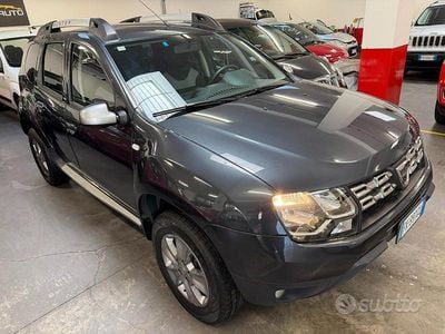 Occasion Dacia Duster Lauréate 115 ch (84 kW) 2017 Gris SUV