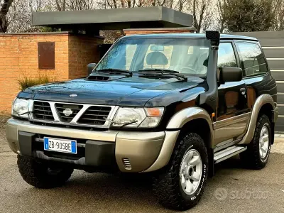 Używany Nissan Patrol 158 KM (116 kW) 2001 Niebieski SUV
