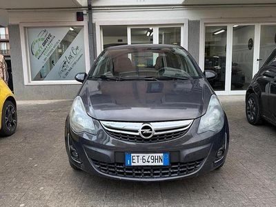 Usata Opel Corsa Edition 75 CV (55 kW) 2014 Grigio Utilitaria