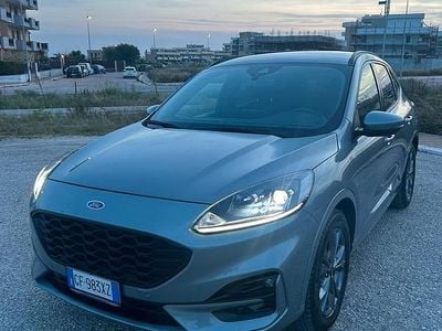 Usata Ford Kuga ST-Line 120 CV (88 kW) 2022 Grigio SUV