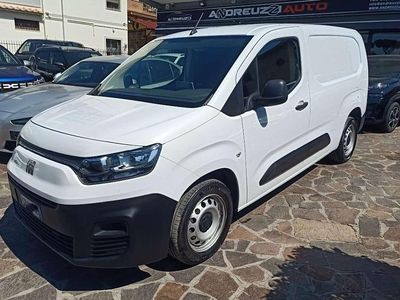 Usata Fiat Doblò 90 CV (66 kW) 2023 Bianco Monovolume