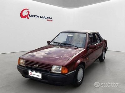 Usata Ford Escort Cabriolet 68 CV (50 kW) 1986 Rosso Cabrio