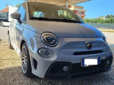 Usata Abarth 595 145 CV (106 kW) 2018 Grigio Utilitaria