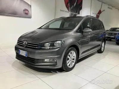 Usata VW Touran Comfortline 150 CV (110 kW) 2016 Grigio Monovolume