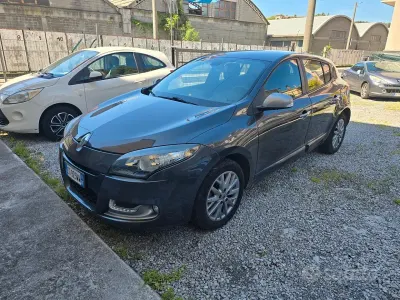 Usata Renault Mégane 110 CV (80 kW) 2013 Grigio Berlina