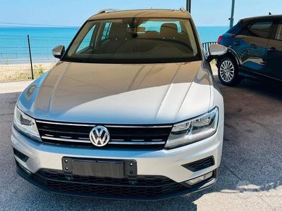 usata VW Tiguan 1.6 TDI 116 CV BUSINESS * TETTO