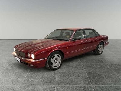 Usata Jaguar XJR 325 CV (239 kW) 1996 Rosso Berlina