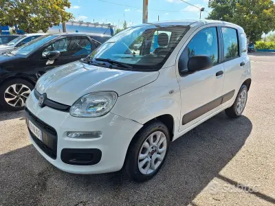 Usata Fiat Panda Easy 85 CV (62 kW) 2015 Beige Utilitaria