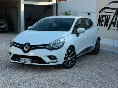 Usata Renault Clio IV Business 90 CV (66 kW) 2019 Bianco Berlina