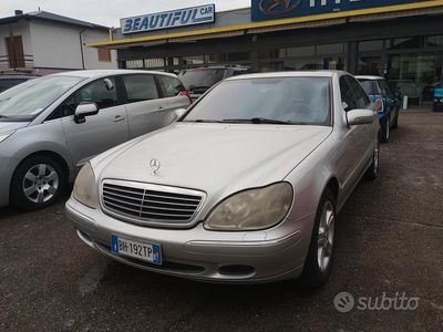 Usata Mercedes S500 306 CV (225 kW) 2000 Argento Berlina