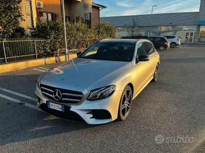 Usata Mercedes E220 AMG line 184 CV (135 kW) 2018 Grigio Station wagon