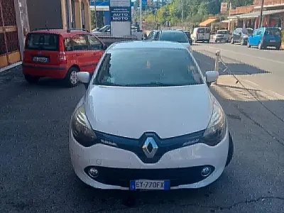 Usata Renault Clio IV 75 CV (55 kW) 2015 Bianco Berlina
