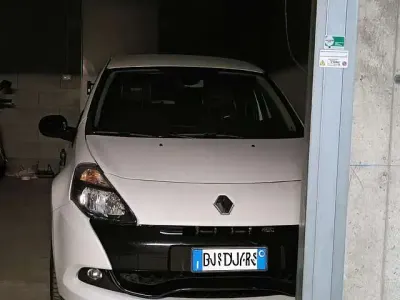 Usata Renault Clio II R.S. 197 CV (144 kW) 2010 Berlina