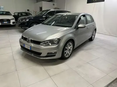 Usata VW Golf VII Highline 122 CV (89 kW) 2013 Grigio Berlina