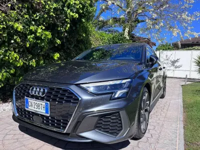 Usata Audi A3 S-Line 116 CV (85 kW) 2023 Grigio Berlina