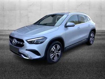 Usata Mercedes GLA200 Advanced 150 CV (110 kW) 2024 Argento SUV