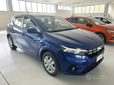 Usata Dacia Sandero Expression 101 CV (74 kW) 2023 Blu Berlina