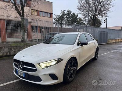 Occasion Mercedes A180 Business 116 ch (85 kW) 2021 Blanc Berline