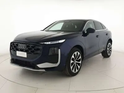 Nuova Audi Q3 Sportback S-Line 150 CV (110 kW) 2026 Blu navarra metallizzato SUV