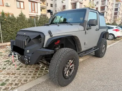 Usata Jeep Wrangler Sahara 284 CV (208 kW) 2013 Grigio SUV