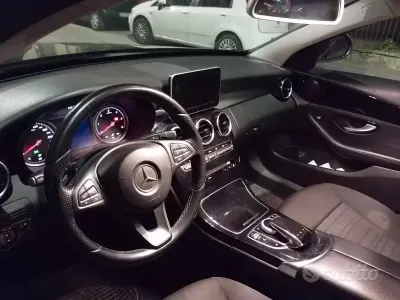 Usata Mercedes C180 116 CV (85 kW) 2015 Nero Station wagon