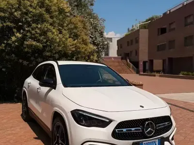 Usata Mercedes GLA200 Executive 150 CV (110 kW) 2024 Bianco SUV