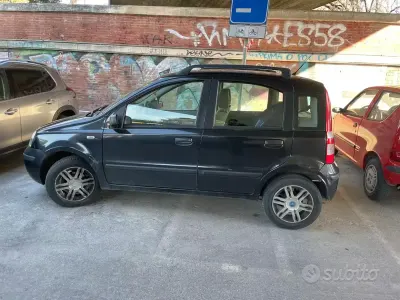 Usata Fiat Panda 69 CV (50 kW) 2004 Utilitaria