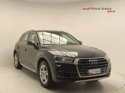 Usata Audi Q5 Advanced 163 CV (119 kW) 2020 Grigio manhattan metallizzato SUV