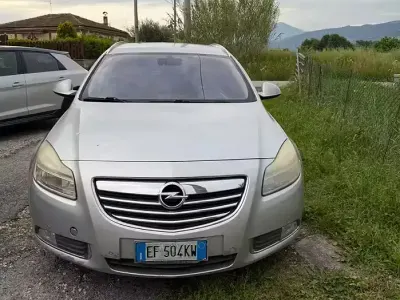 Usata Opel Insignia 160 CV (117 kW) 2010 Grigio Station wagon
