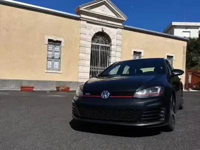 Usata VW Golf VII GTI 220 CV (161 kW) 2016 Berlina