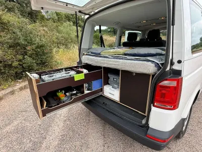 Usata VW Caravelle 150 CV (110 kW) 2016 Bianco Furgone