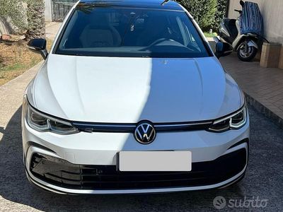 Usata VW Golf VII R-line 150 CV (110 kW) 2021 Bianco Utilitaria